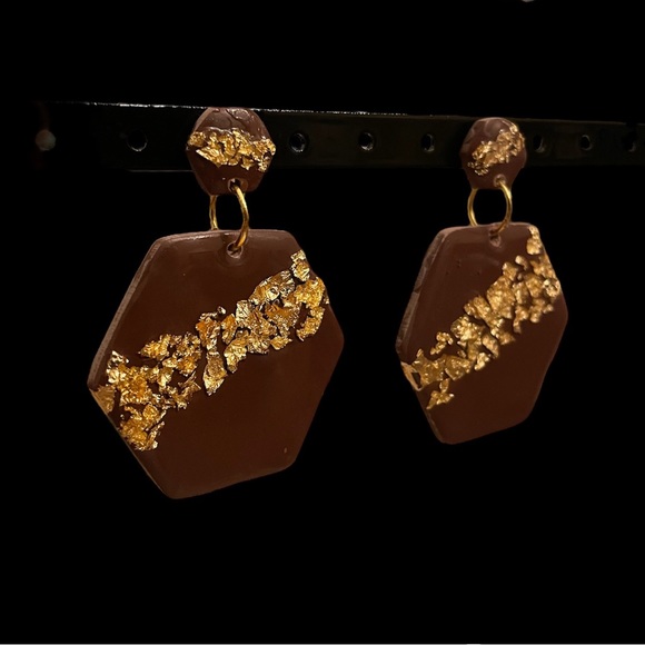 brown hexagon clay dangle earrings - Picture 2 of 2